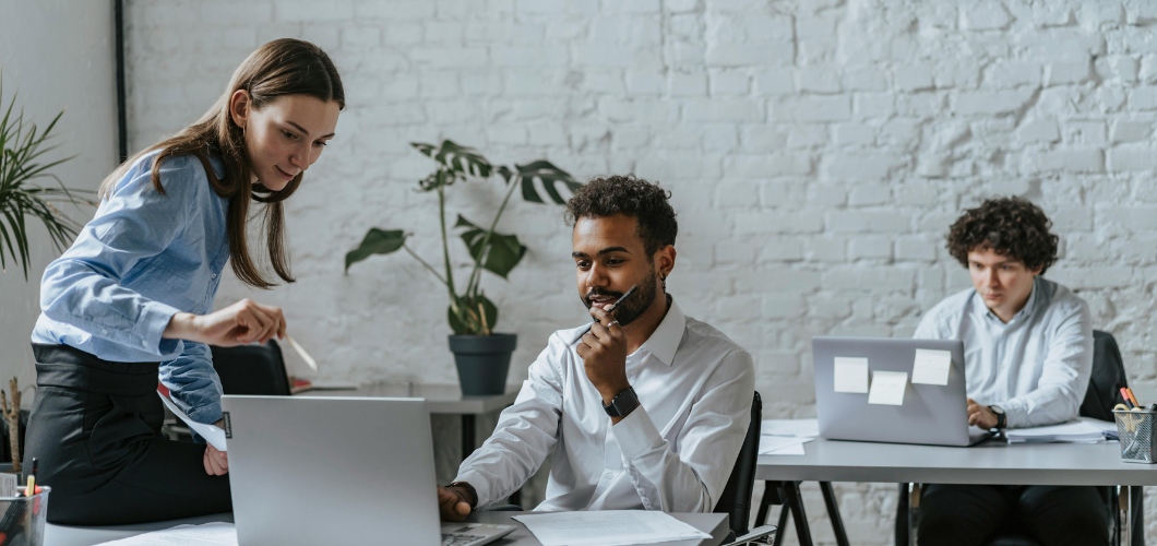 Building a Resilient Digital Workplace With AI-Driven Enterprise Communication
